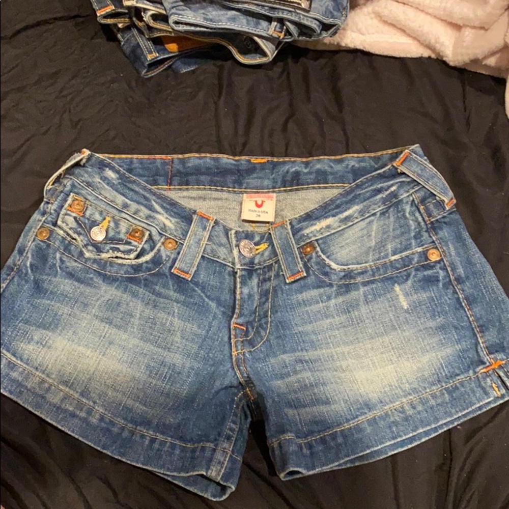 True religion shorts❣️